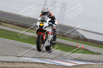 media/Nov-29-2025-TrackDaz (Sat) [[10ae2d9bce]]/B Group/Session 4 (Wheelie Bump)/